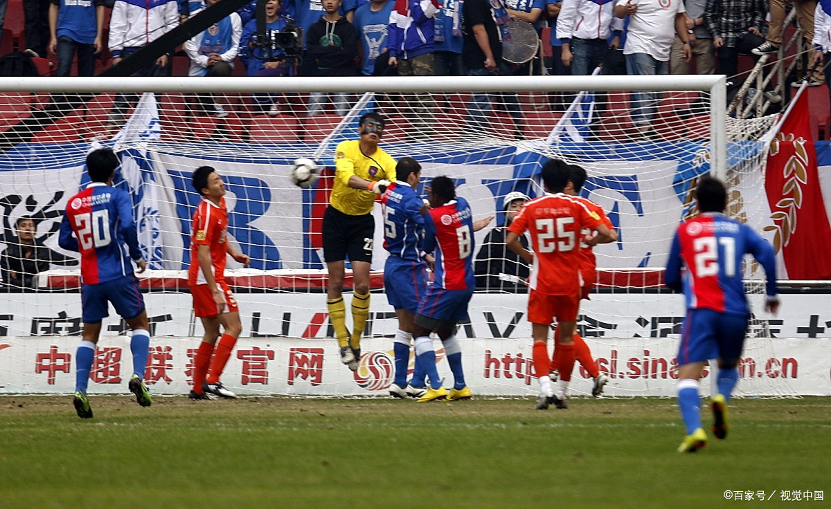 -包含沃特福德主场大胜，跻身英超中游阵营的词条