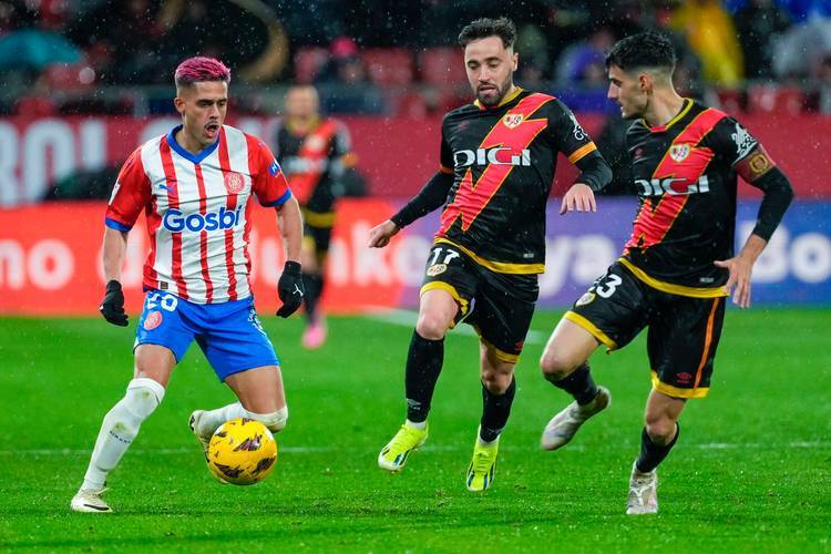 马洛卡背水一战获胜，客场夺魁成功