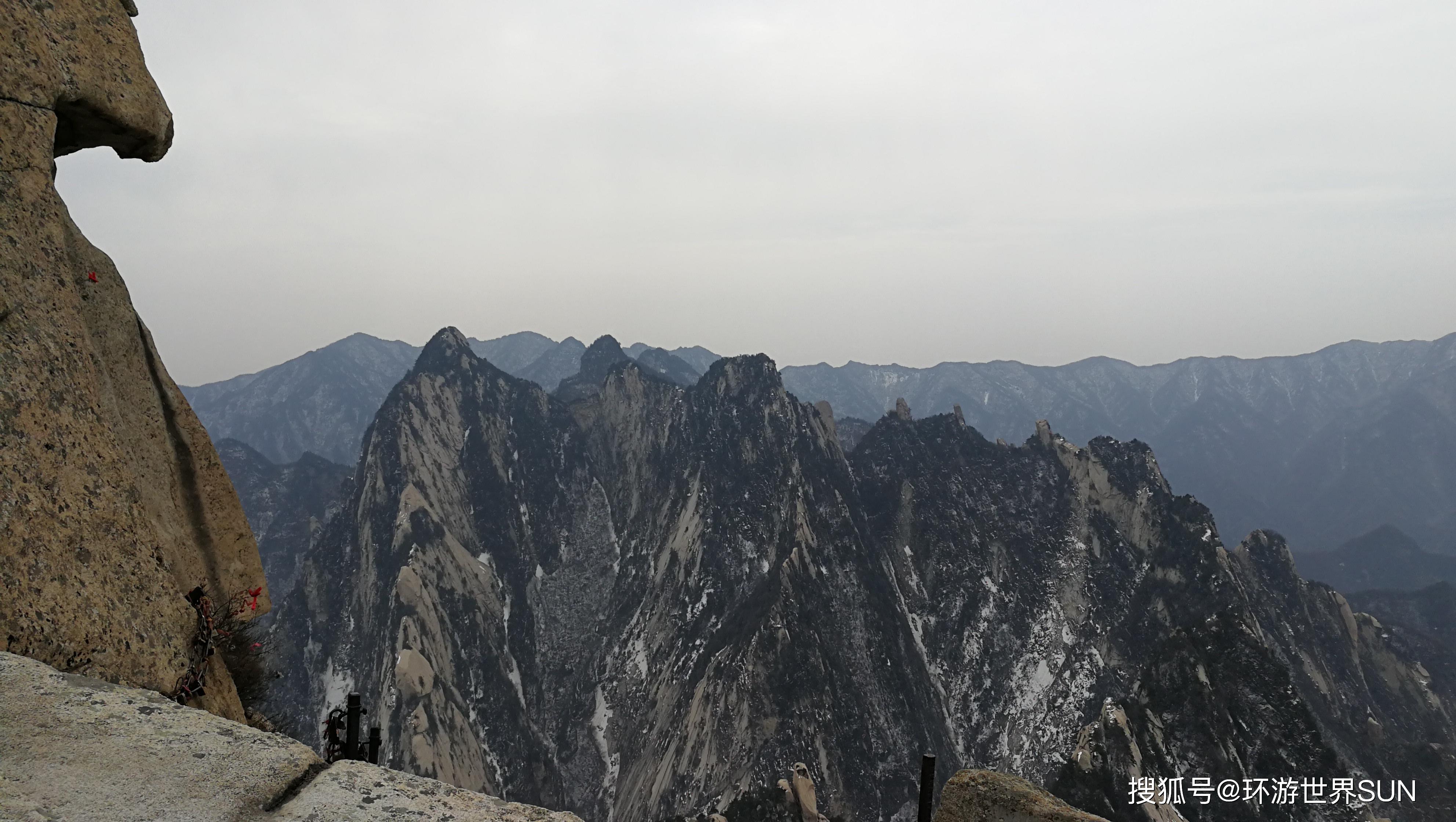 部族主场艰难取胜，占据中游位置