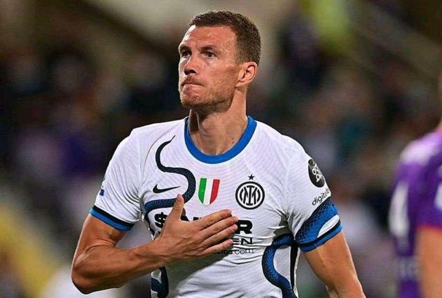 包含尤文图斯豪言：雪藏绝对实力展露无疑的词条