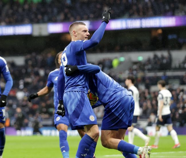 DB彩票官方网站-英超劲旅遭遇低迷曼联再遇危机坎坷