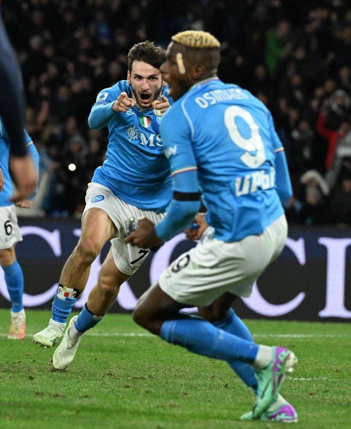 DB彩票入口-AC米兰客场挑战那不勒斯：双方对决！