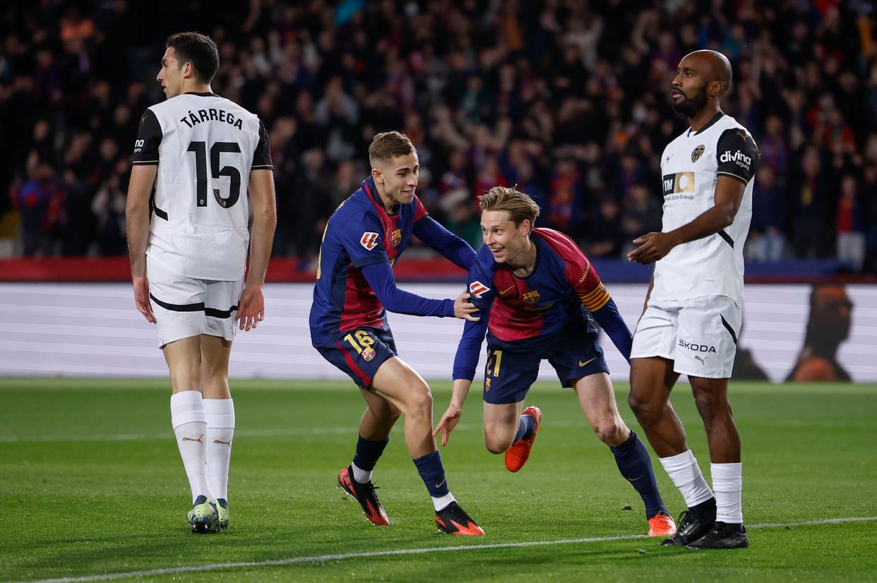 顶级足球职业联赛中各队对抗激烈，胜负难定的简单介绍