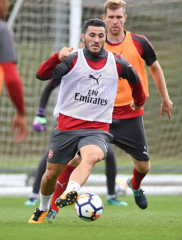 公牛队面对困境，团结一心备战