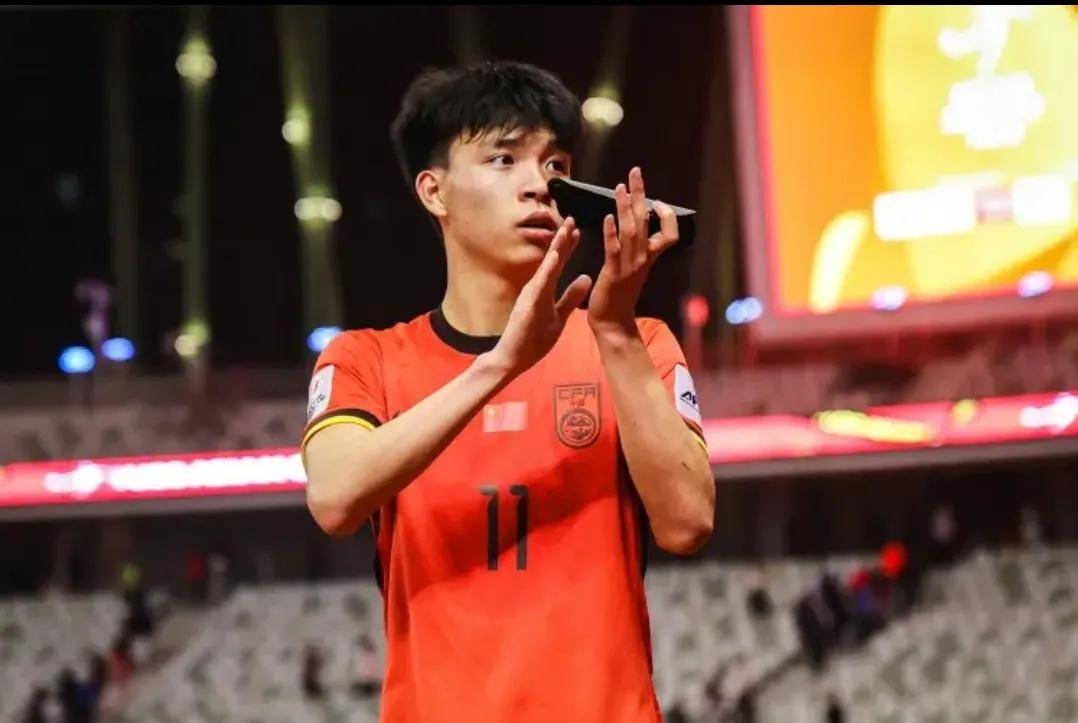 DB彩票官方网站-亚洲球员成为美洲球队关键先锋，逐步崭露头角的简单介绍