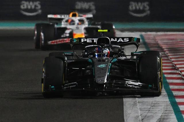 哈斯车队横扫梅赛德斯，诺里斯高光表现的简单介绍